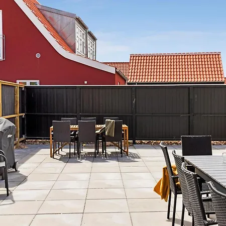 Dom wakacyjny 3 Bedroom Beautiful In *